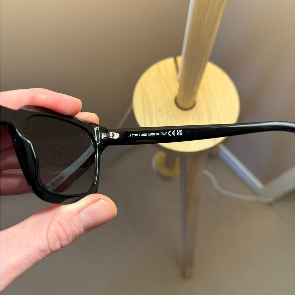 Tom Ford Sunglasses - Picture 4 of 5